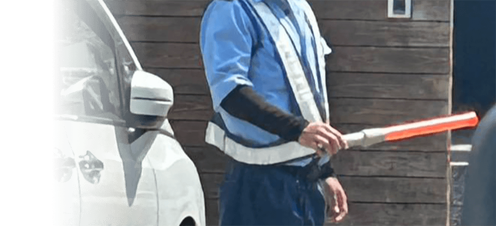 エムズ警備の制服